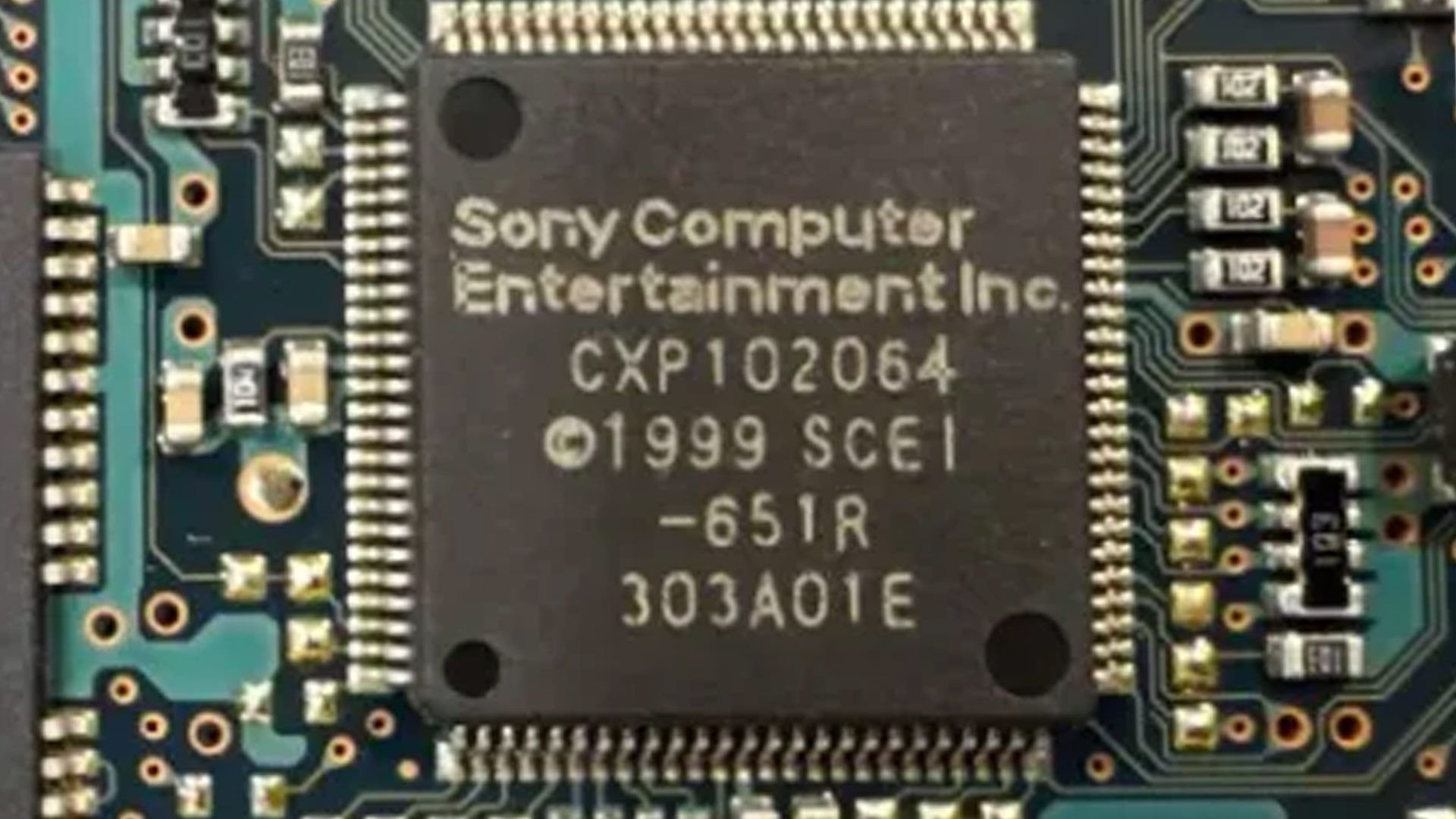Чип защиты PlayStation 2 взломали спустя 26 лет