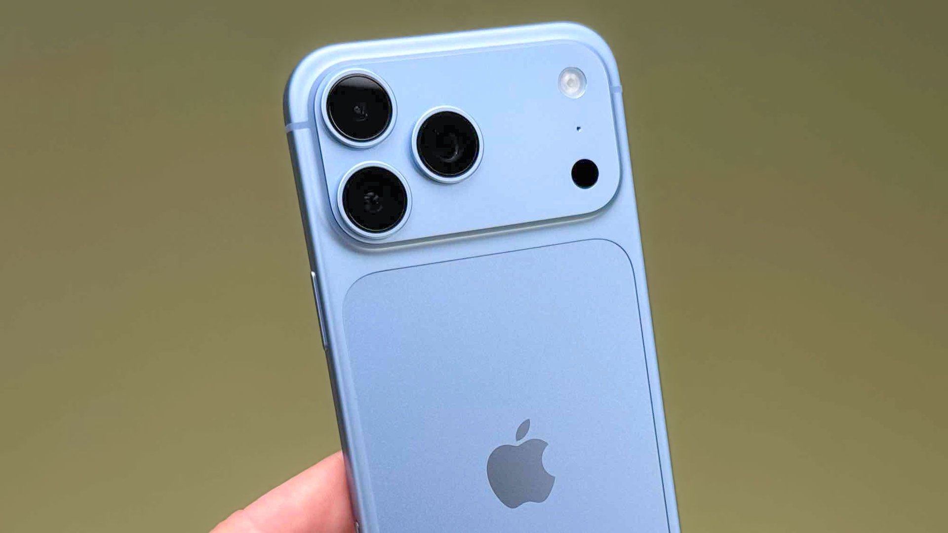 Разбор iPhone 18 Pro показал дорогой риск ремонта