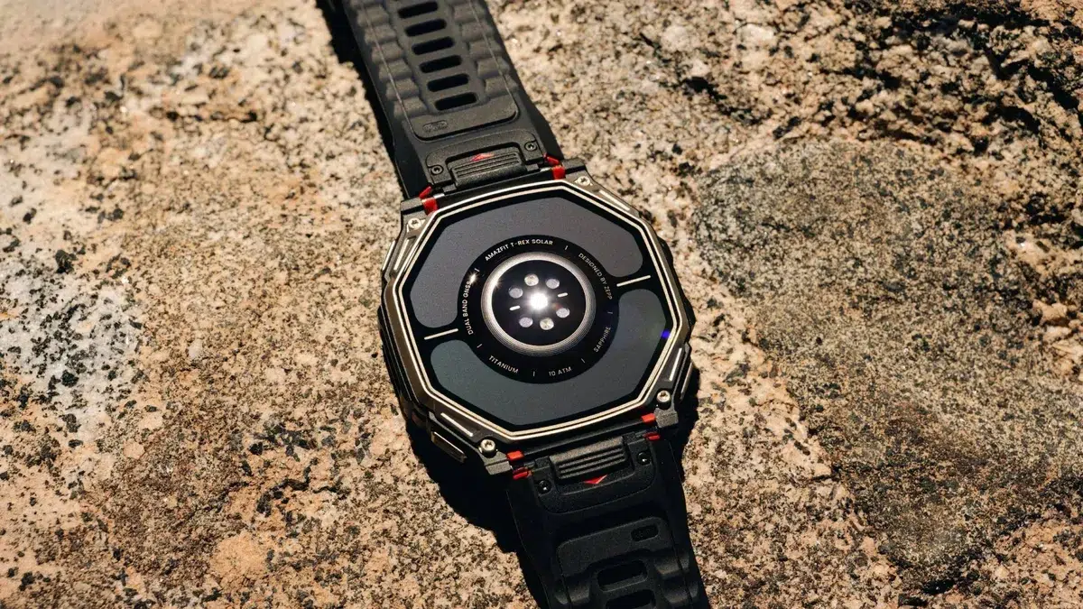 Изображение к статье: Amazfit T-Rex Dual Solar: AMOLED-часы с зарядкой от солнца