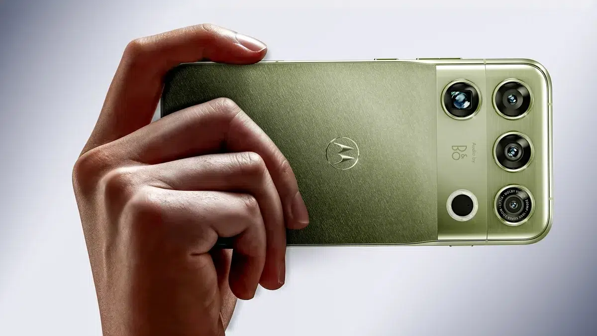 Изображение к статье: По данным Tom’s Guide, Motorola Signature 27 получит 200-Мп телевик