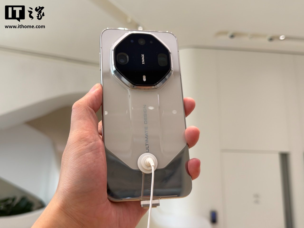 Huawei Mate 90 показали в магазинах до анонса 1 октября
